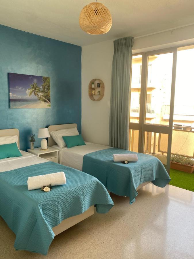 St Paul'S Bay Central Apartment In Qawra St. Paul's Bay Esterno foto