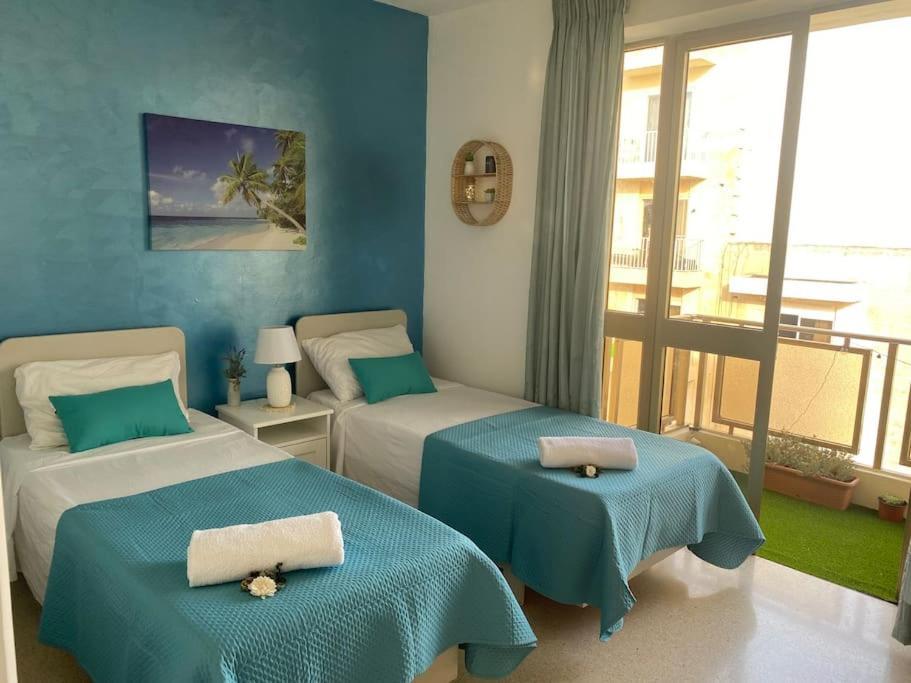 St Paul'S Bay Central Apartment In Qawra St. Paul's Bay Esterno foto
