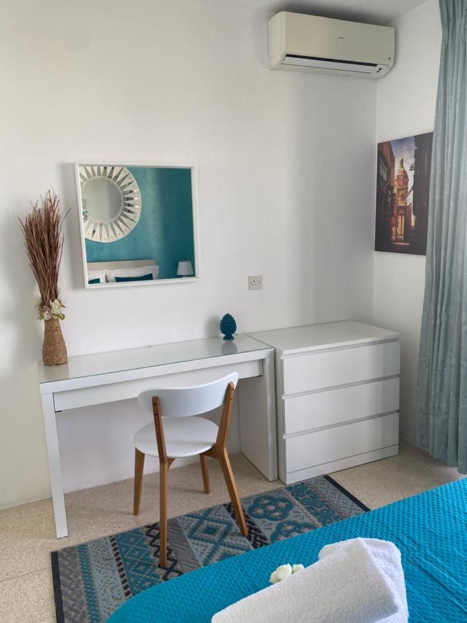 St Paul'S Bay Central Apartment In Qawra St. Paul's Bay Esterno foto