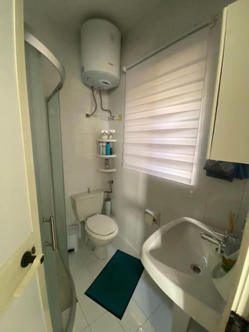 St Paul'S Bay Central Apartment In Qawra St. Paul's Bay Esterno foto