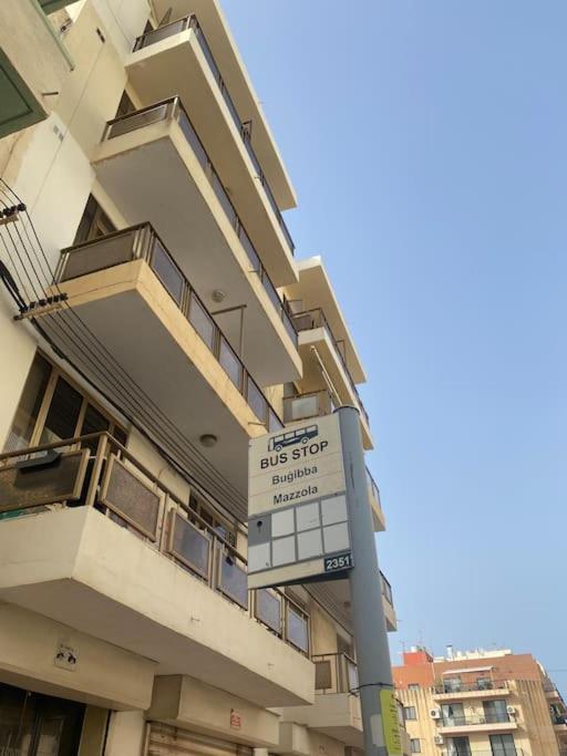 St Paul'S Bay Central Apartment In Qawra St. Paul's Bay Esterno foto